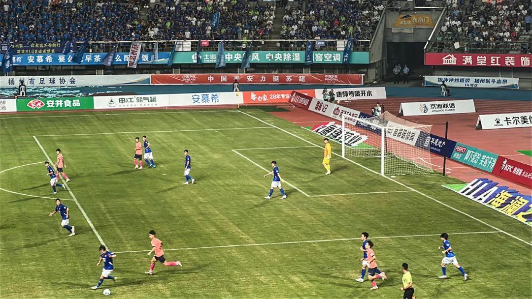 jiangsu-provincial-urban-football-league-thenow-powers-the-green-pitch-as-yangzhou-wuxi-super-clash-ignites-summer-night-passion6